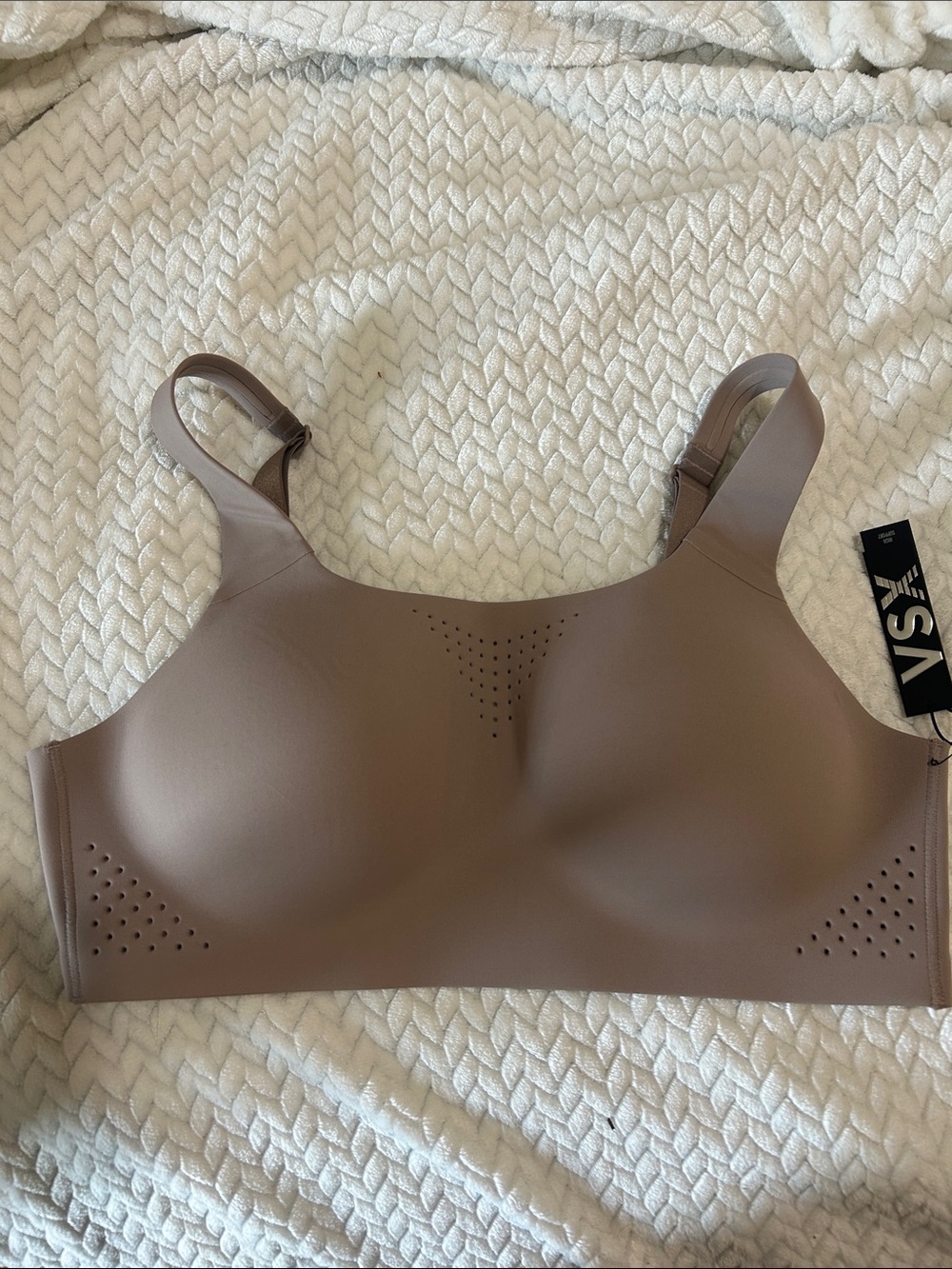 VSX Wireless Seamless Bra in Taupe